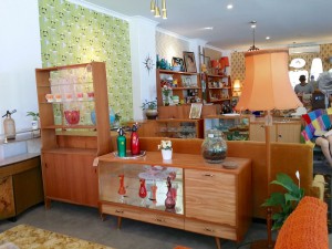 Mid Century Cafe and Collectables